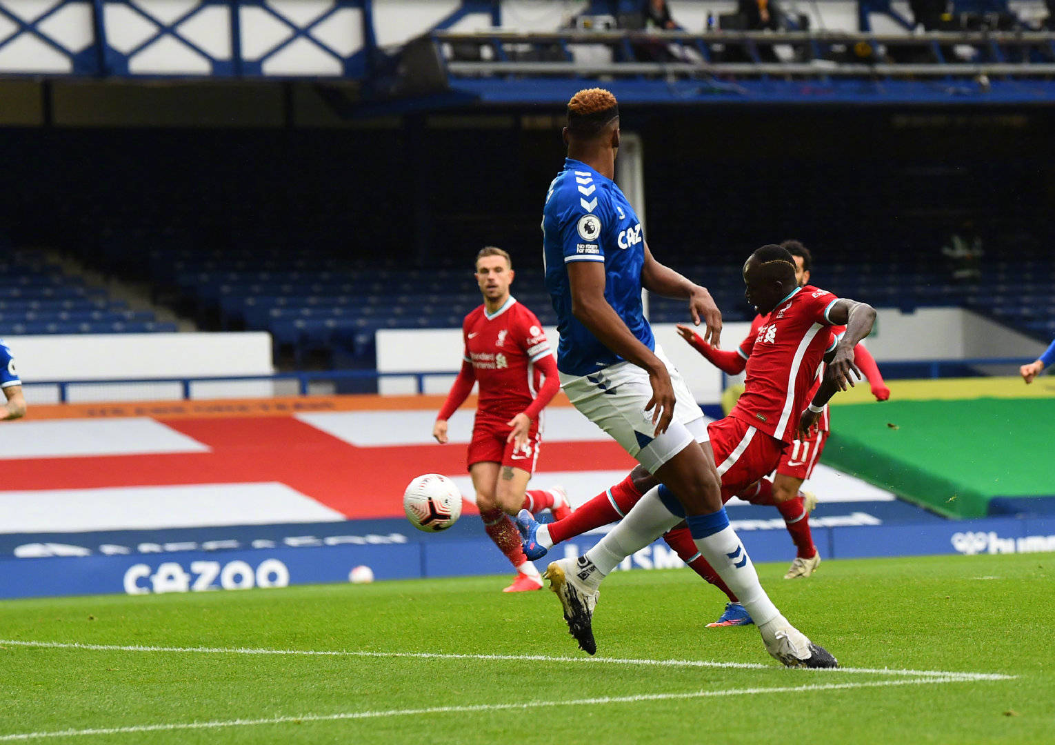 而反对者则 而反对者则